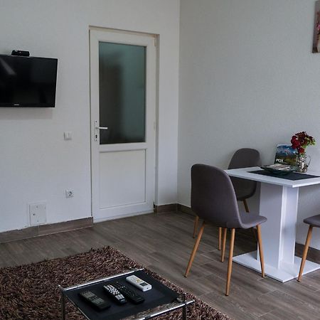Cozy Spacious Apartment Печ Экстерьер фото